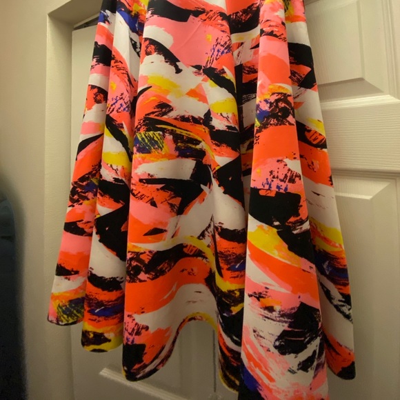 Skirt - Picture 2 of 2